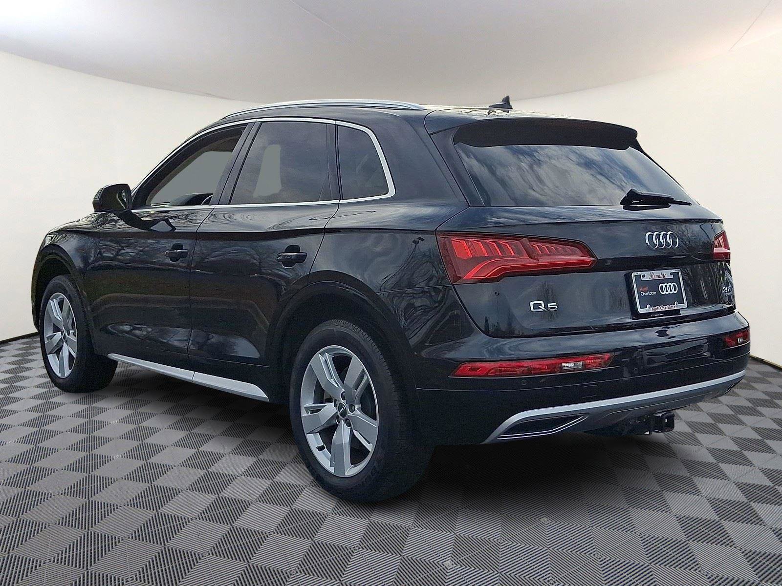 Used 2018 Audi Q5 2.0T Premium Plus w/ Premium Plus Package image 4
