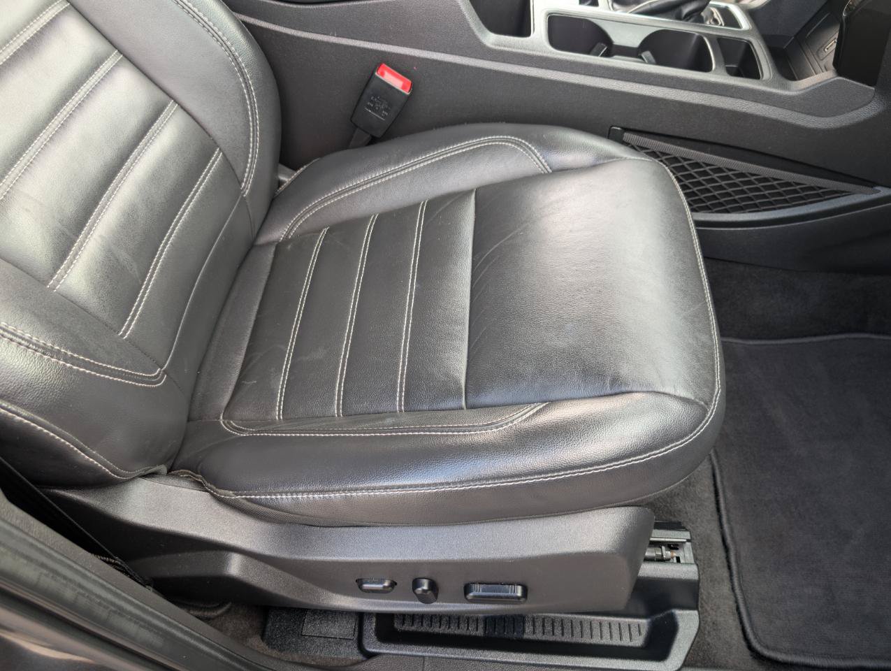 Used 2019 Ford Escape Titanium AWD/4WD image 56