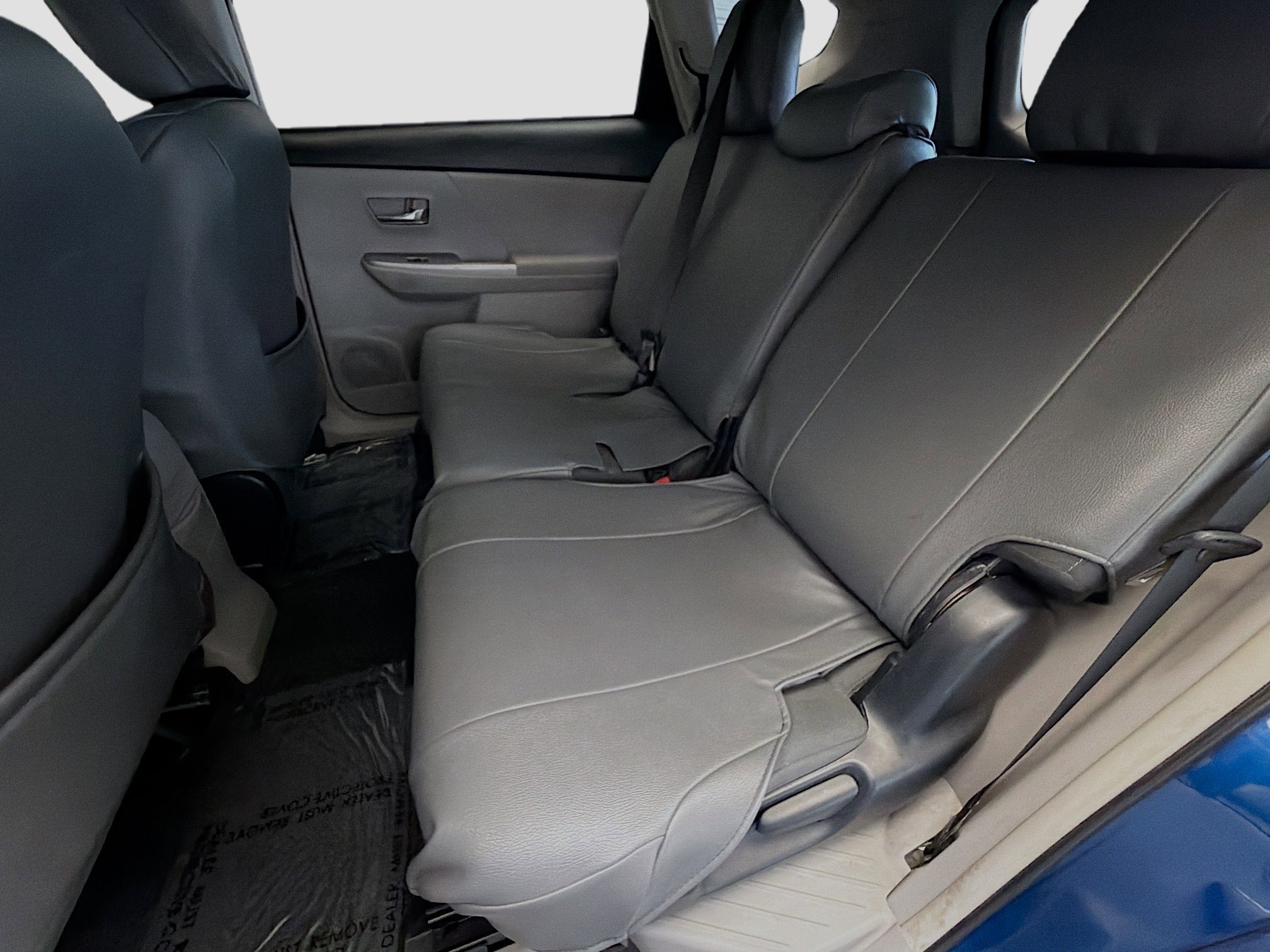 Used 2017 Toyota Prius V Two w/ Carpet Mat Package image 13