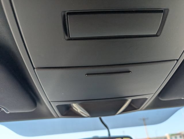 Used 2016 Dodge Grand Caravan SE FWD image 22