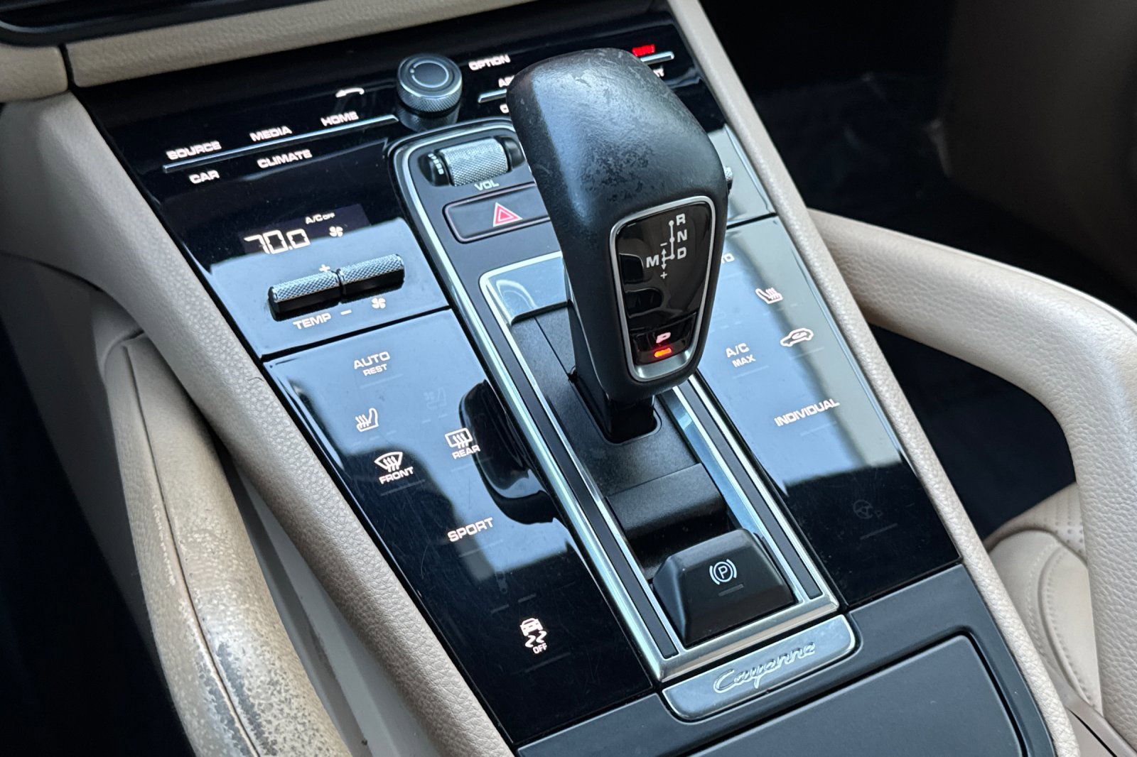 Used 2021 Porsche Cayenne AWD/4WD image 21