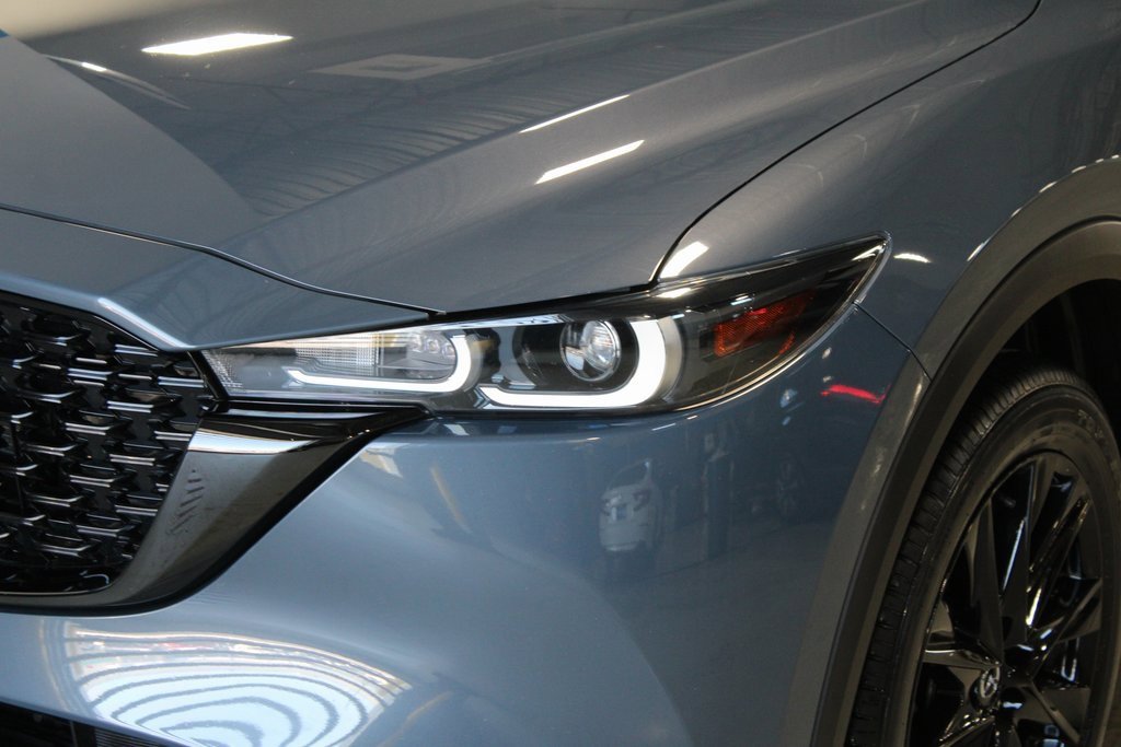 Used 2023 MAZDA CX-5 Carbon Edition image 2