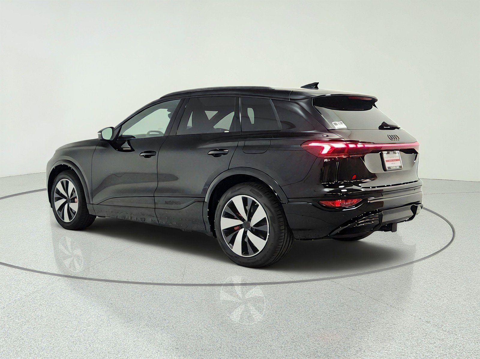 New 2027 Audi SQ6 e-tron Premium Plus AWD/4WD image 7