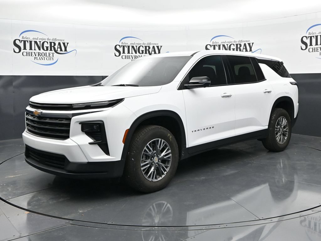 Certified 2024 Chevrolet Traverse LS FWD image 3
