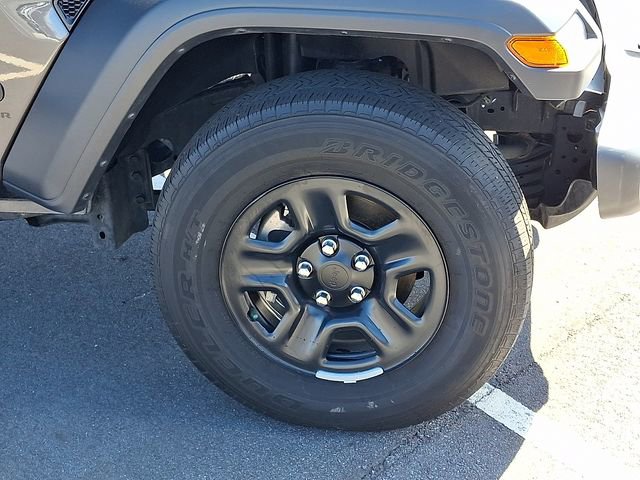 Used 2024 Jeep Gladiator Sport image 29