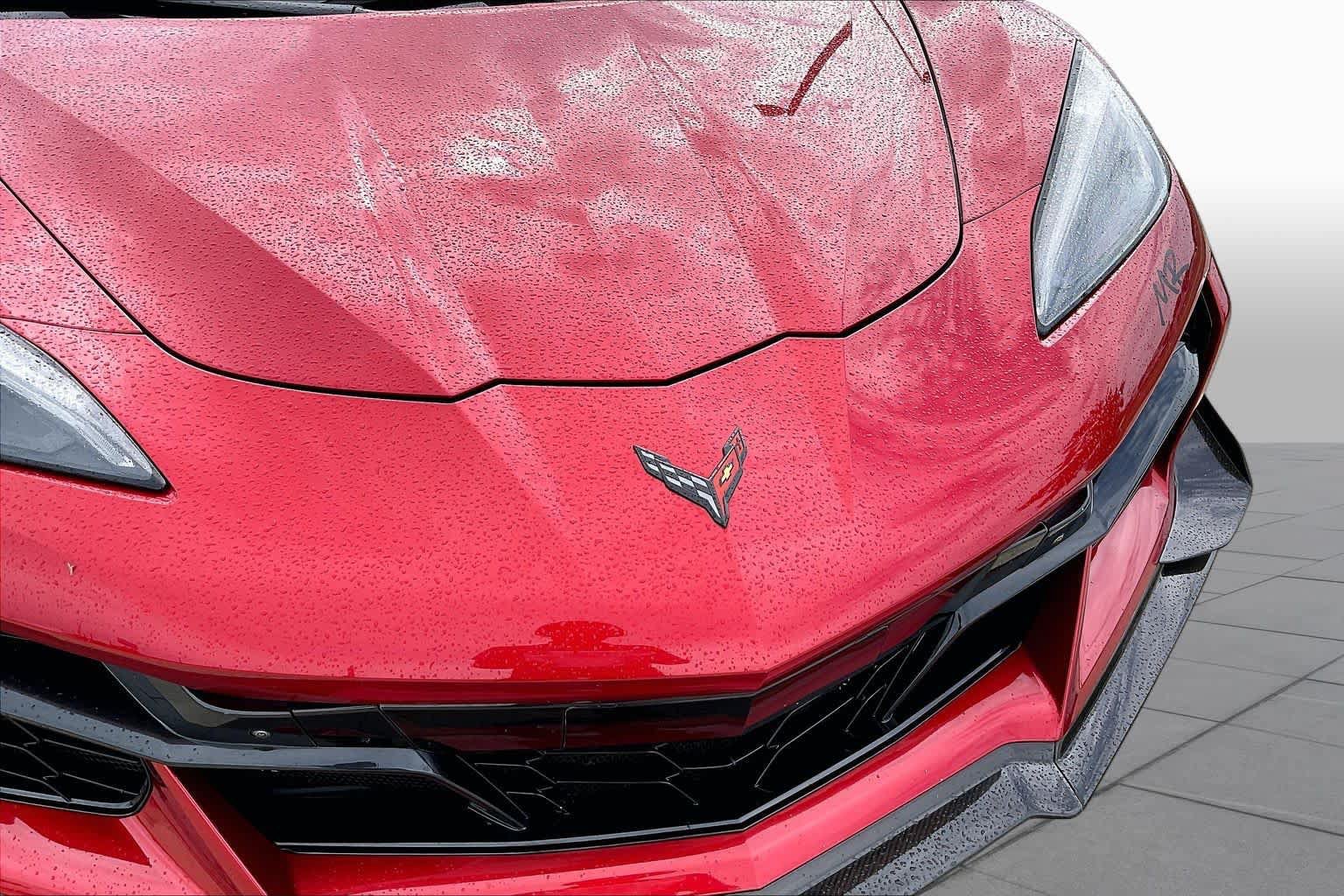 Used 2025 Chevrolet Corvette Z06 RWD image 25