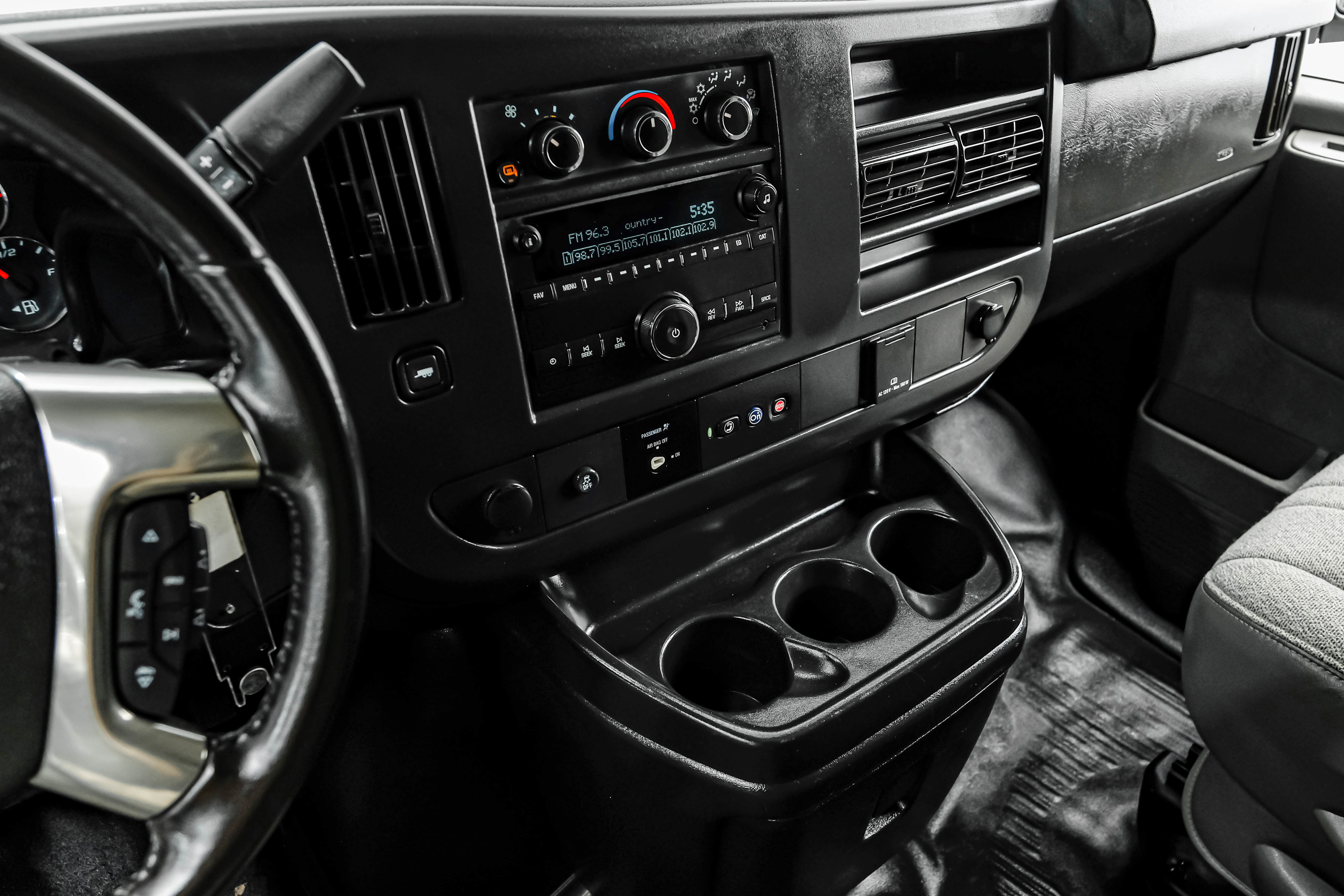 Used 2019 Chevrolet Express 2500 w/ Driver Convenience Package image 15