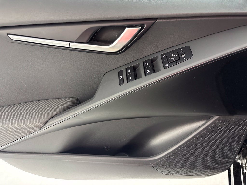 New 2026 Kia Niro LX FWD image 23