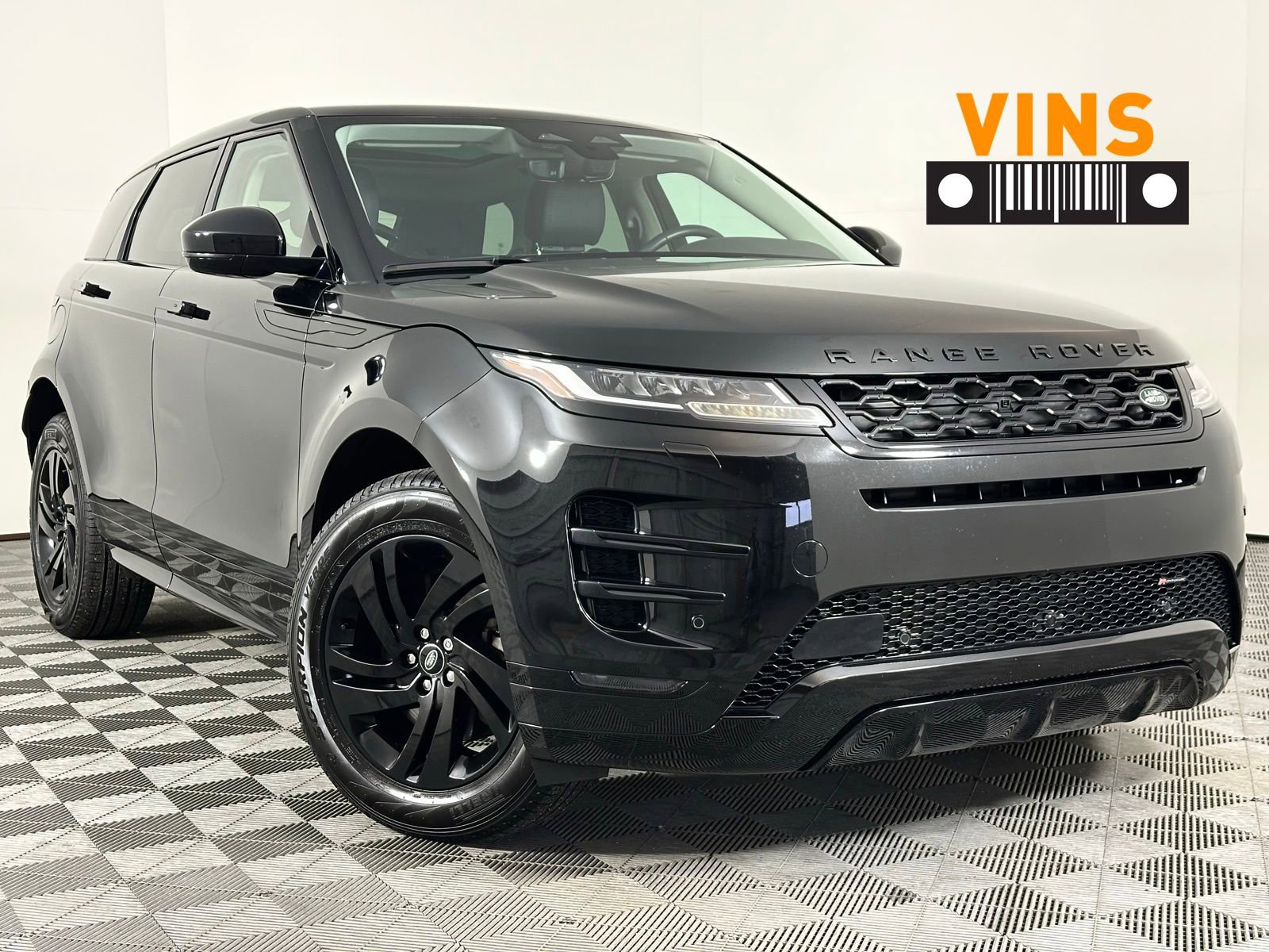 Used 2023 Land Rover Range Rover Evoque R-Dynamic S image 1