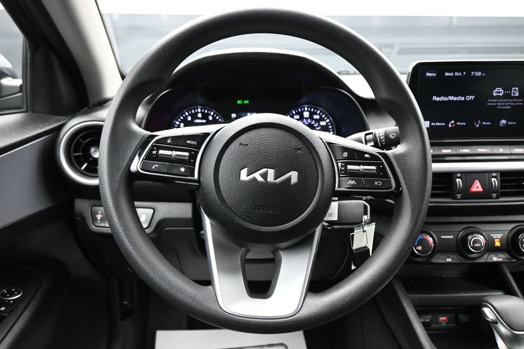 Used 2024 Kia Forte LXS FWD image 15