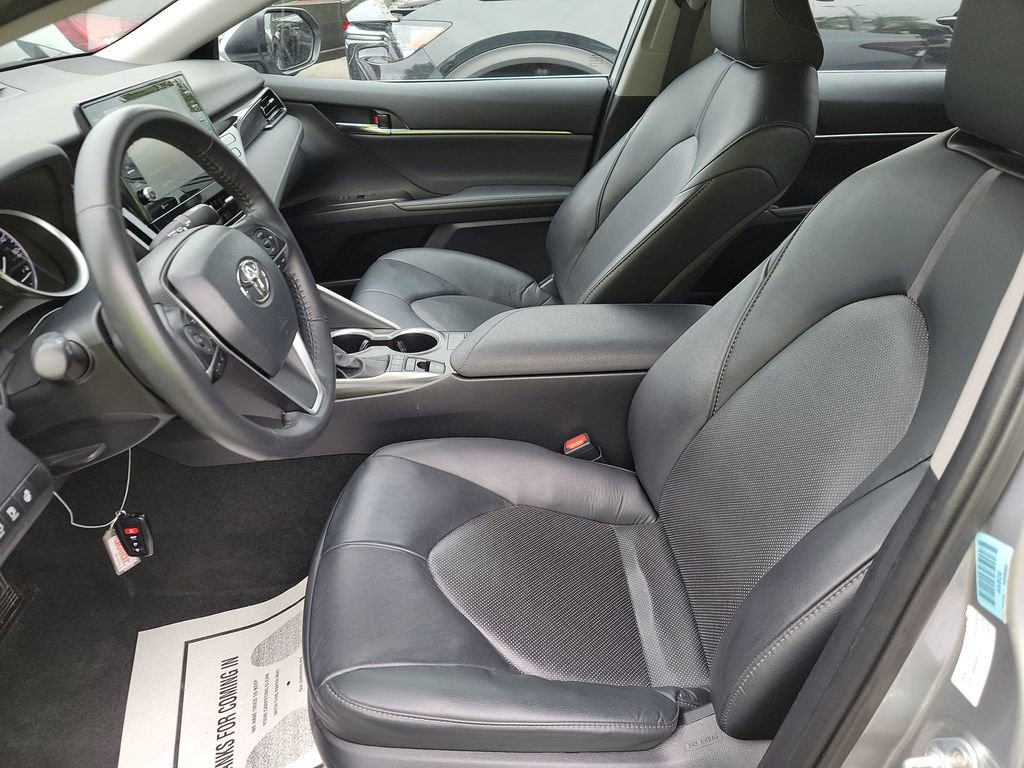 Used 2024 Toyota Camry XLE w/ Cold Weather Package FWD image 3