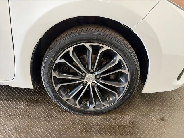 Used 2016 Toyota Corolla S image 37