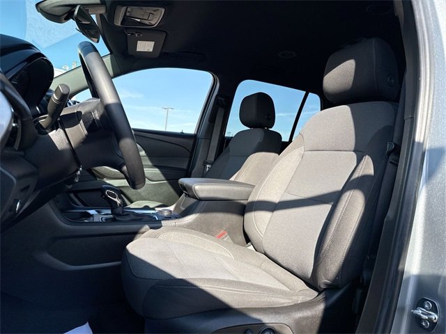 Used 2023 Chevrolet Traverse LT image 11