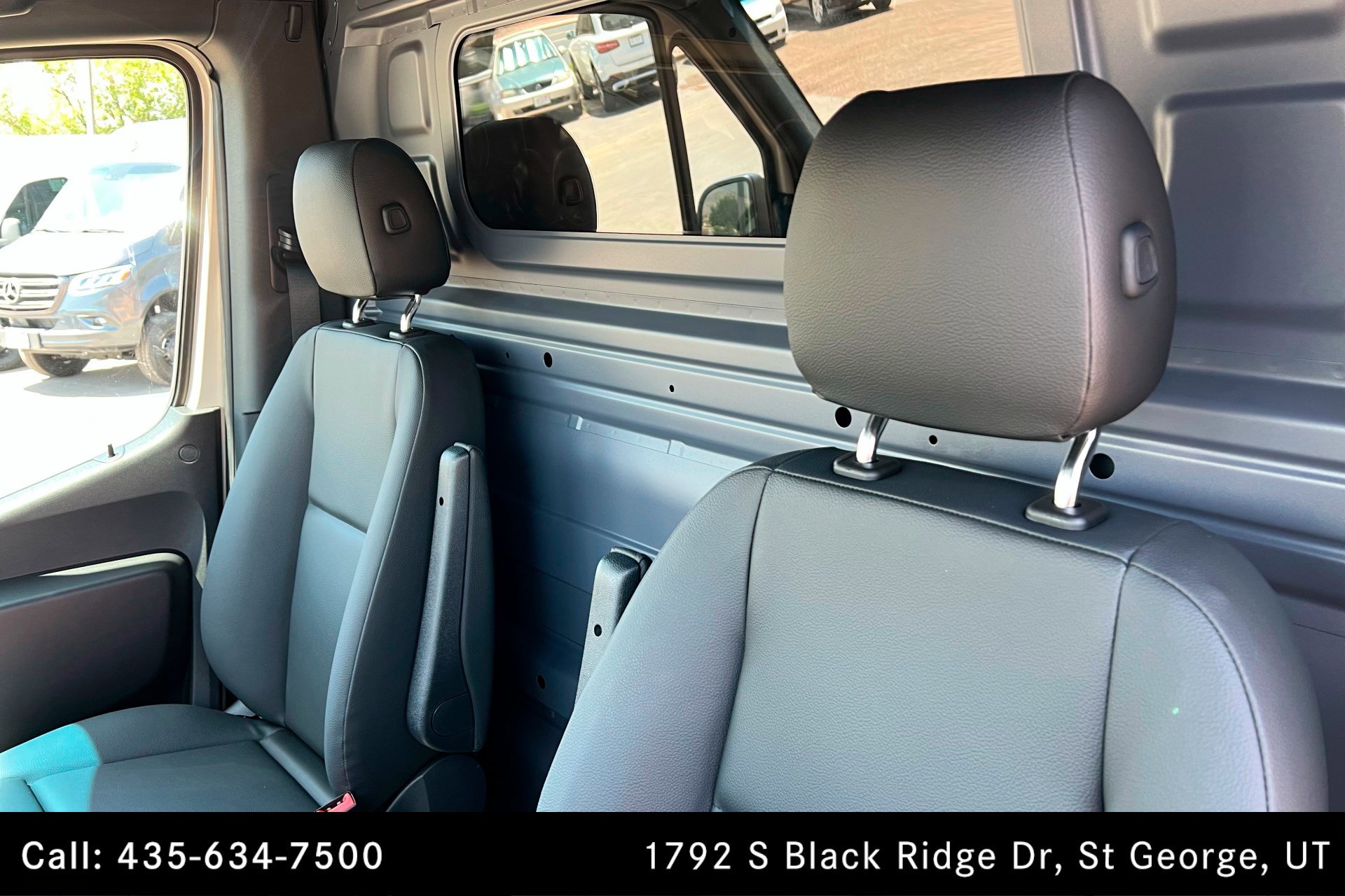 Used 2025 Mercedes-Benz Sprinter 2500 image 13