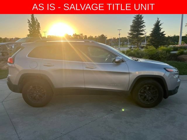 Used 2015 Jeep Cherokee Latitude w/ Comfort/Convenience Group AWD/4WD image 4