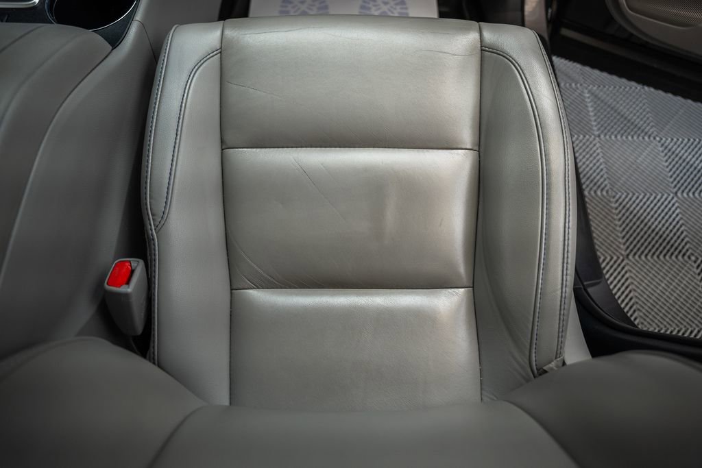 Used 2019 Toyota Highlander XLE AWD/4WD image 31