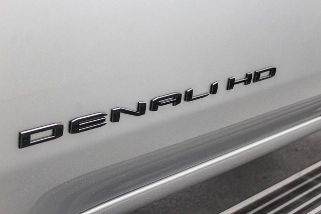 New 2026 GMC Sierra 2500 Denali Ultimate w/ LPO, Black Badging Package AWD/4WD image 15