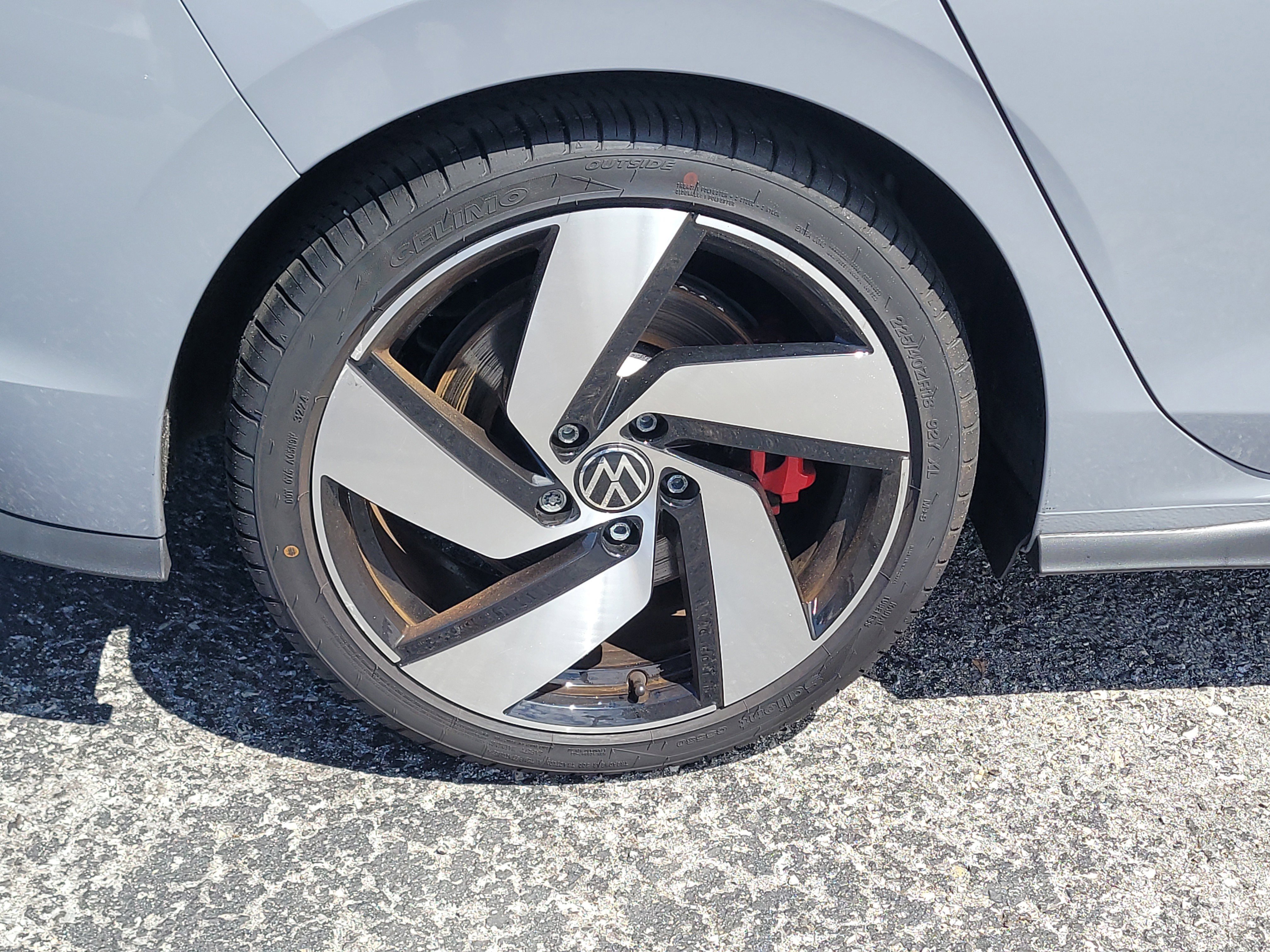 Used 2024 Volkswagen GTI S image 9