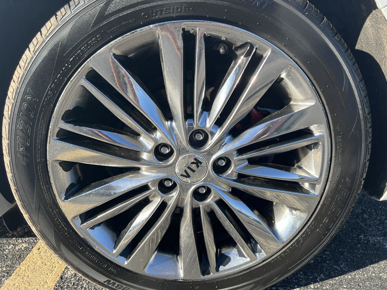 Used 2018 Kia Optima SX w/ Technology Package FWD image 9