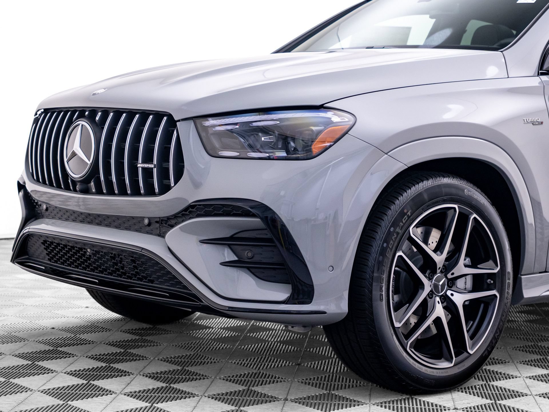 New 2026 Mercedes-Benz GLE 53 AMG 4MATIC Coupe image 39