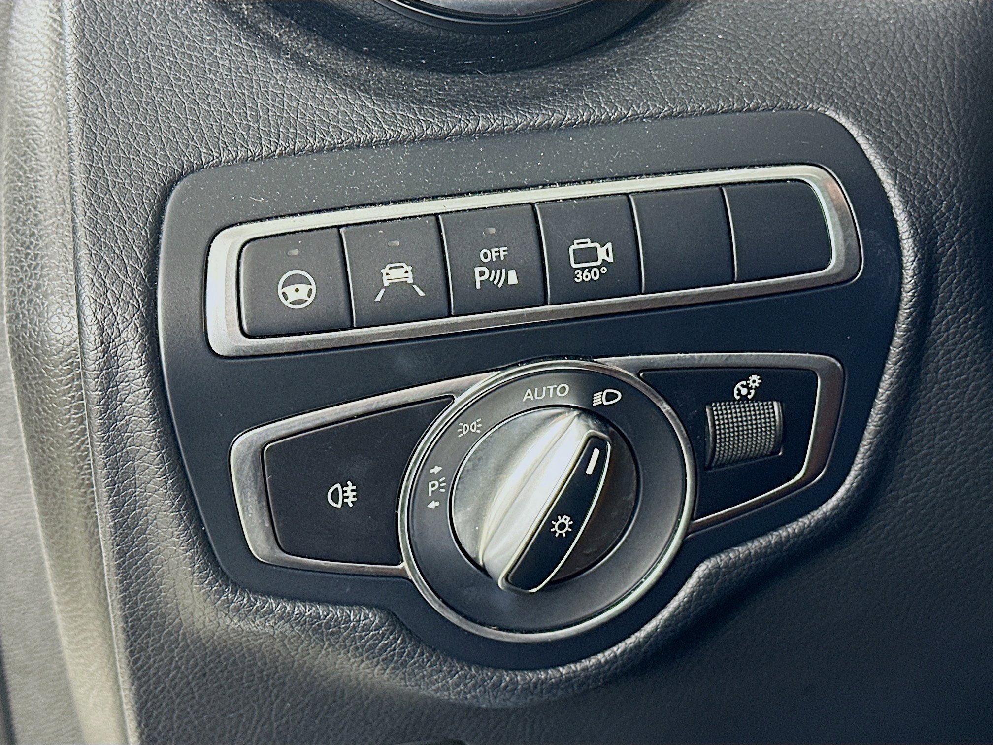 Certified 2019 Mercedes-Benz GLC 43 AMG 4MATIC image 10