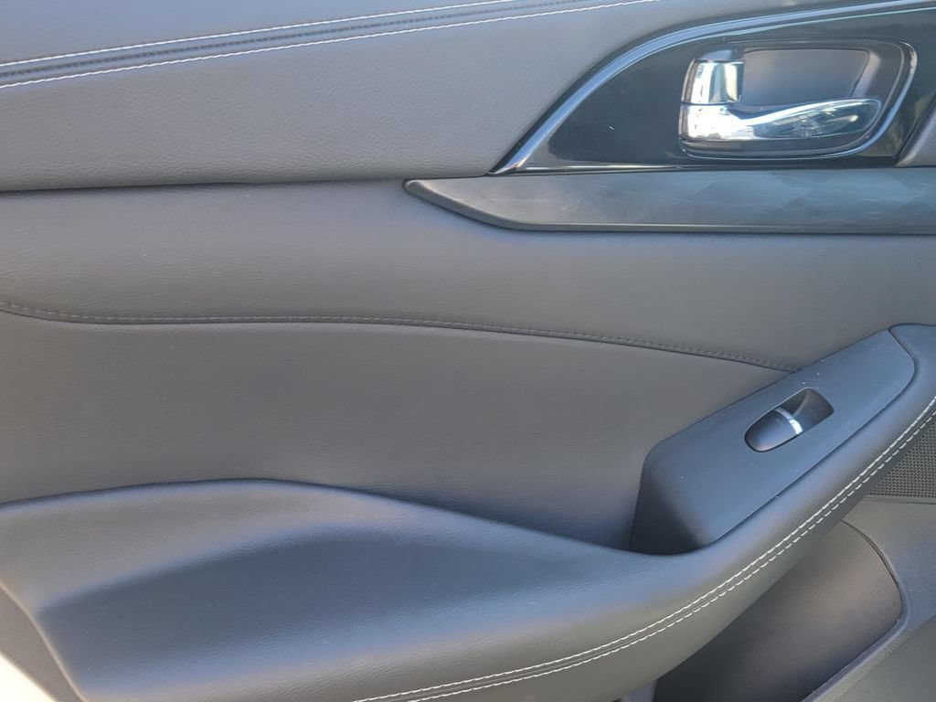 Used 2023 Nissan Maxima Platinum w/ Sport Mat Group FWD image 15