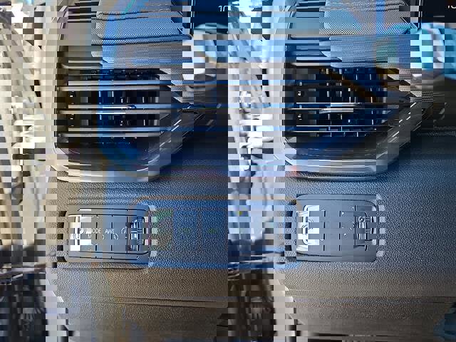 New 2026 GMC Acadia AT4 w/ LPO, Floor Liner Package image 15