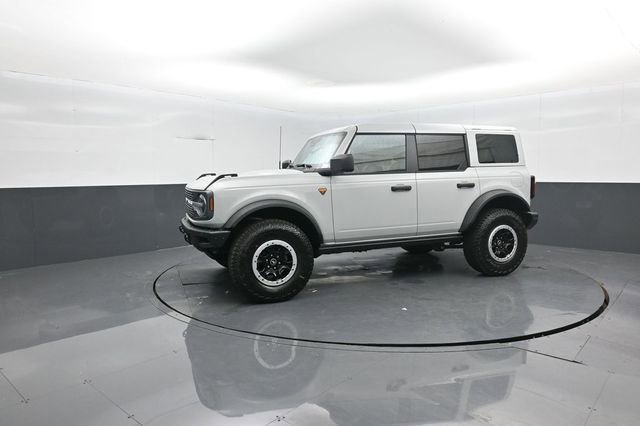 New 2026 Ford Bronco Badlands image 4