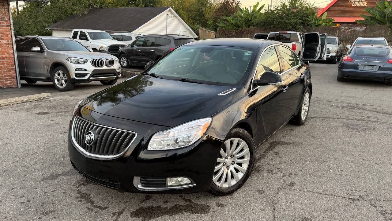Used 2013 Buick Regal Premium FWD image 2