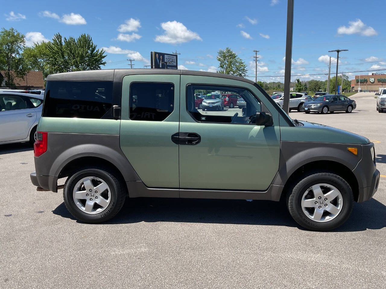 Used 2004 Honda Element EX image 9