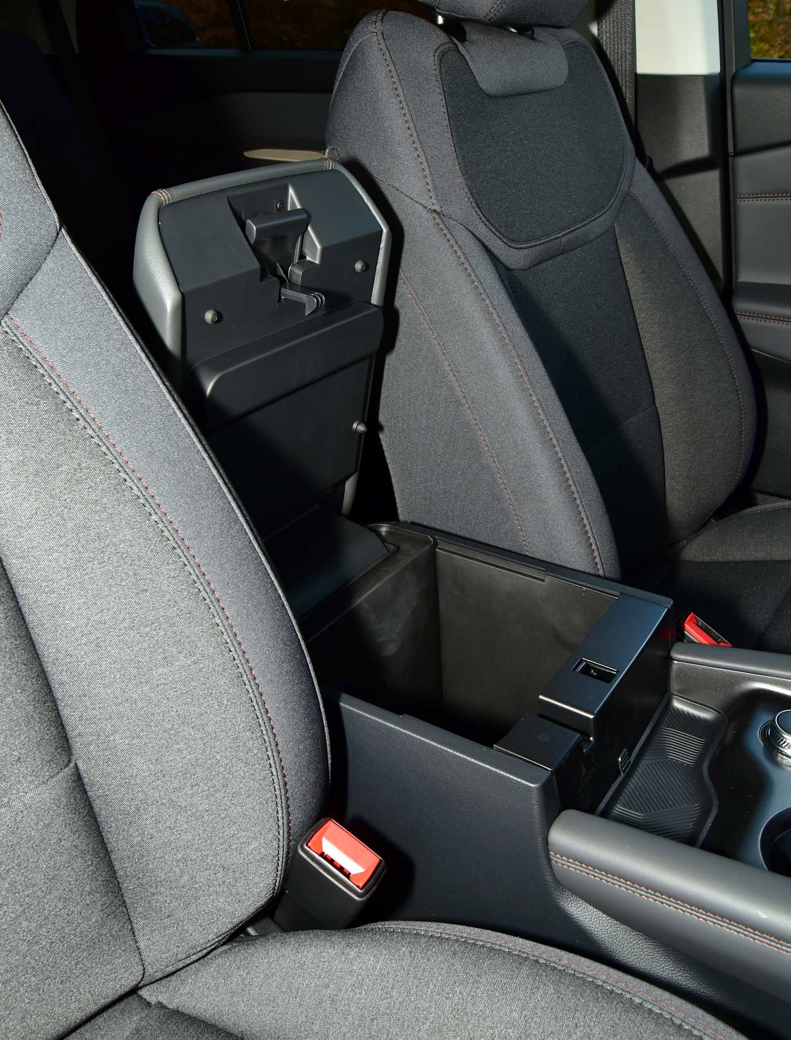 New 2026 Ford Explorer Active image 23