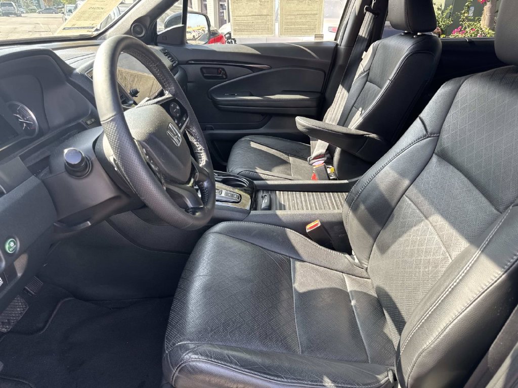 Used 2023 Honda Passport Elite image 18