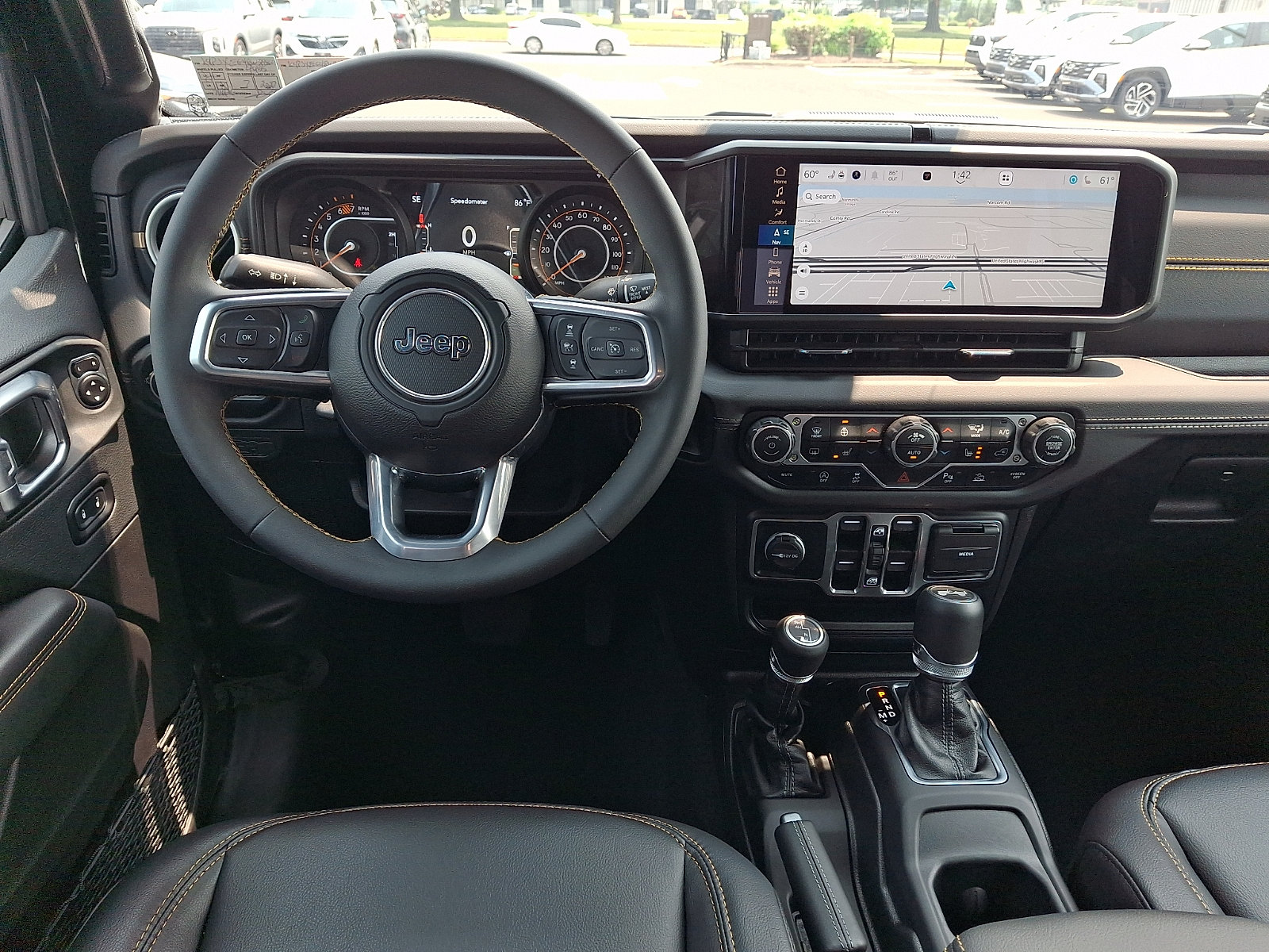 Used 2024 Jeep Wrangler Unlimited Sahara w/ Technology Group AWD/4WD image 11