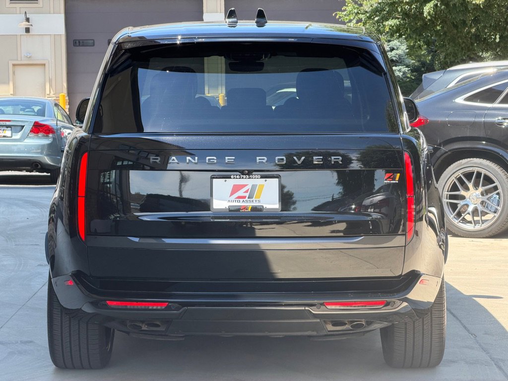 Used 2025 Land Rover Range Rover Long Wheelbase SE AWD/4WD image 7