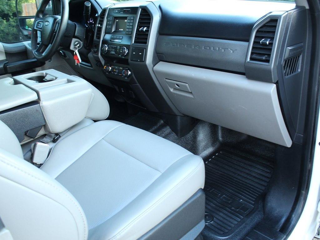 Used 2019 Ford F250 XL w/ Power Equipment Group RWD image 13