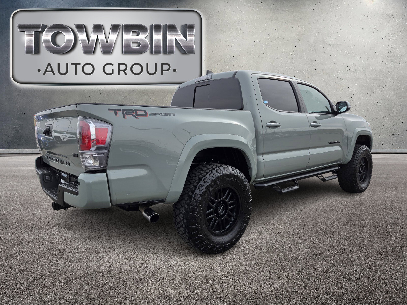 Used 2022 Toyota Tacoma TRD Sport image 5