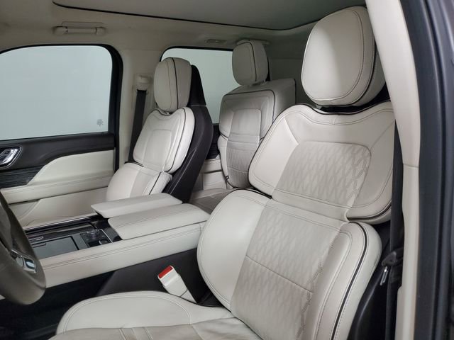 Used 2024 Lincoln Navigator Black Label image 23