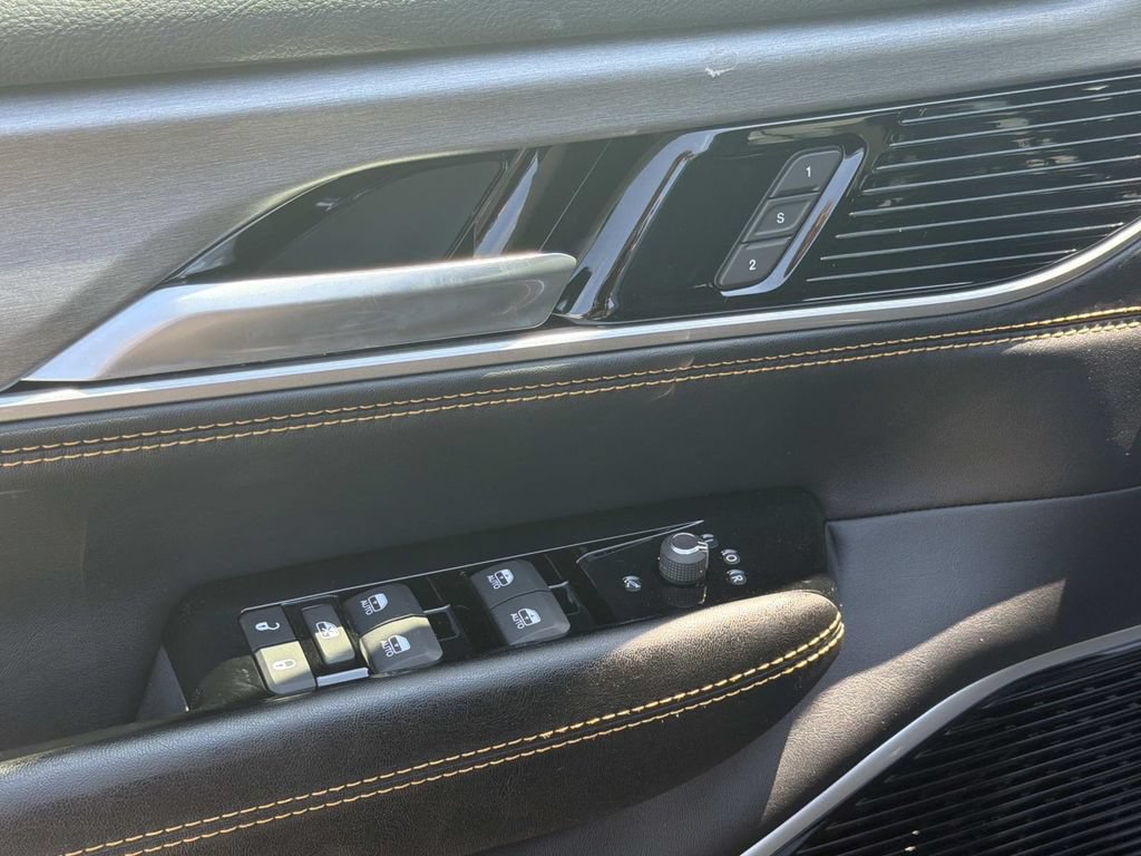 New 2026 Jeep Grand Wagoneer 4WD image 15