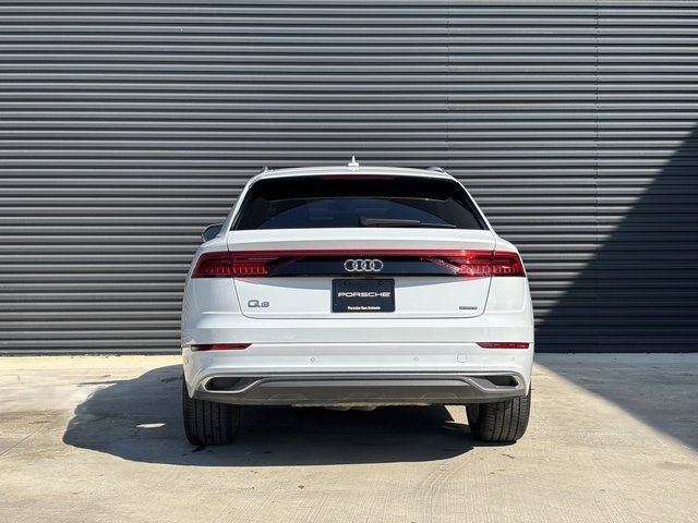 Used 2023 Audi Q8 Premium image 6