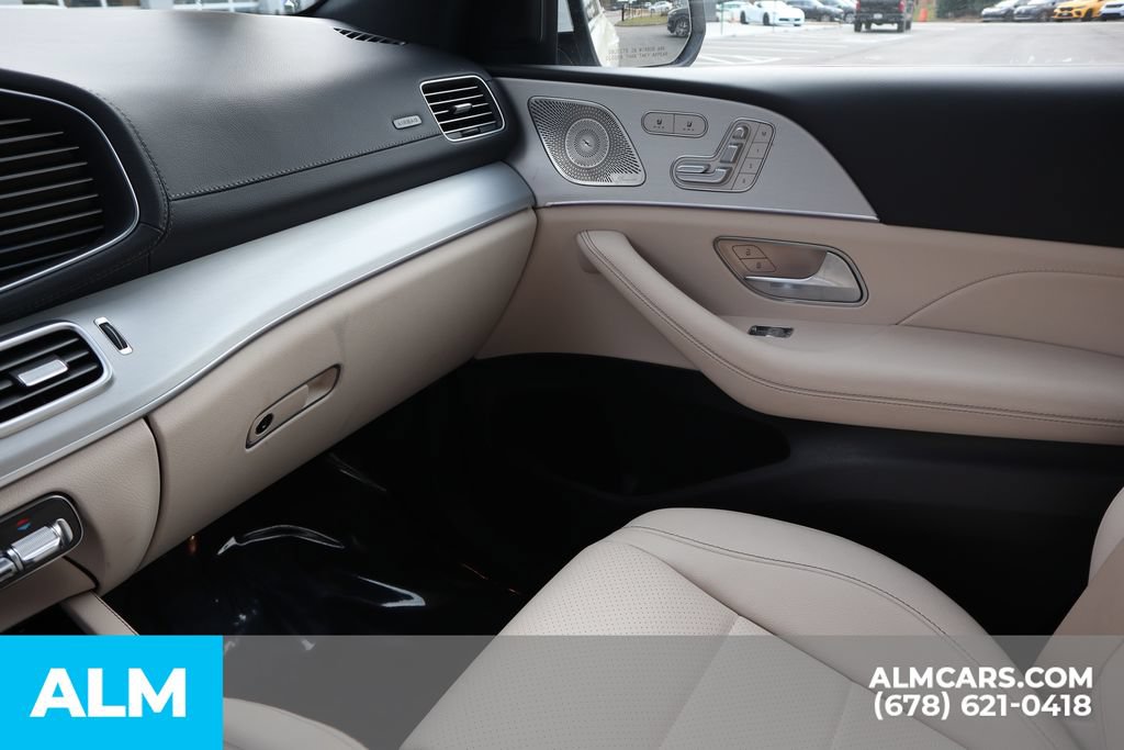 Used 2025 Mercedes-Benz GLS 450 4MATIC image 44