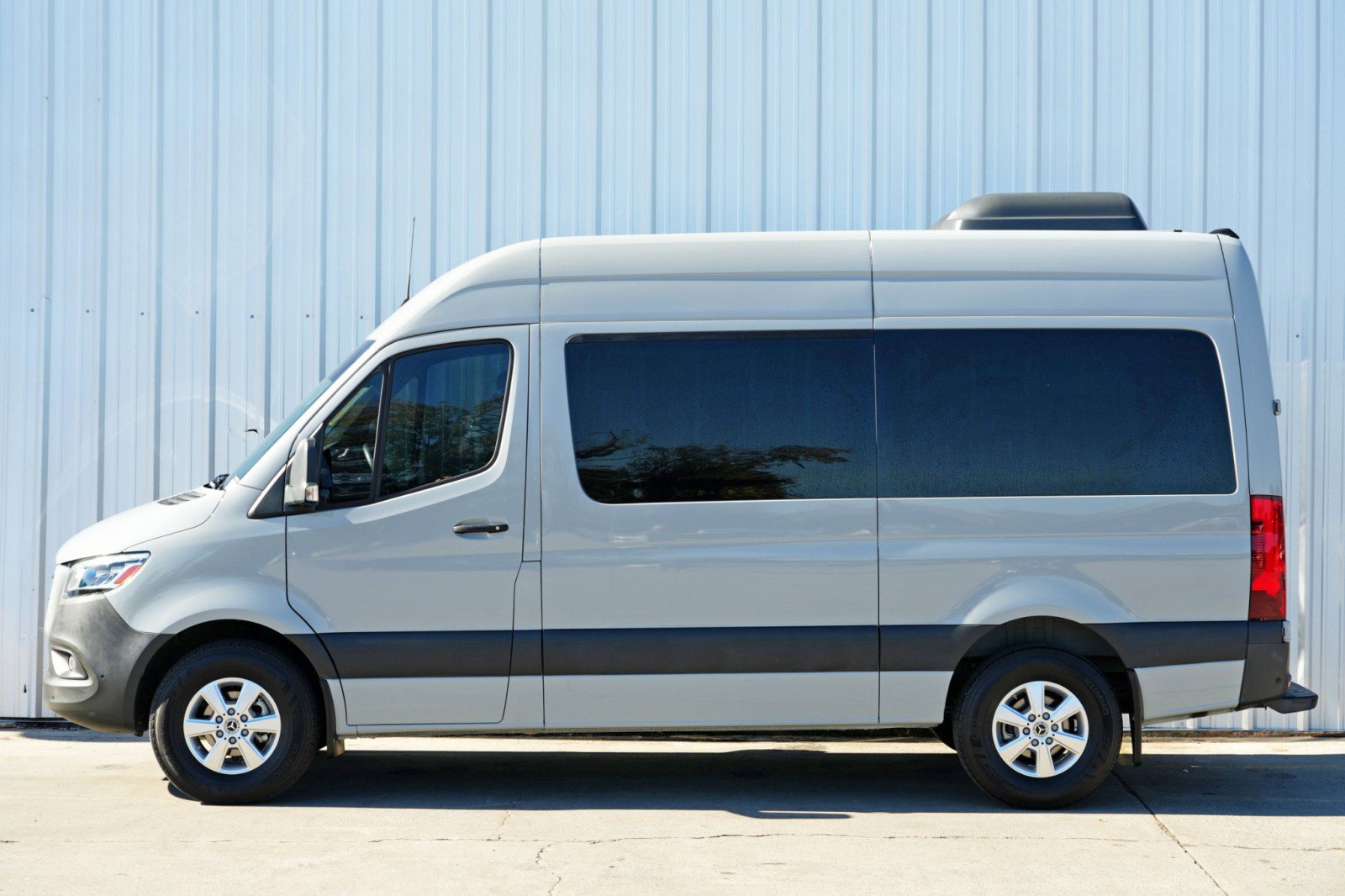 Used 2022 Mercedes-Benz Sprinter 1500 image 44