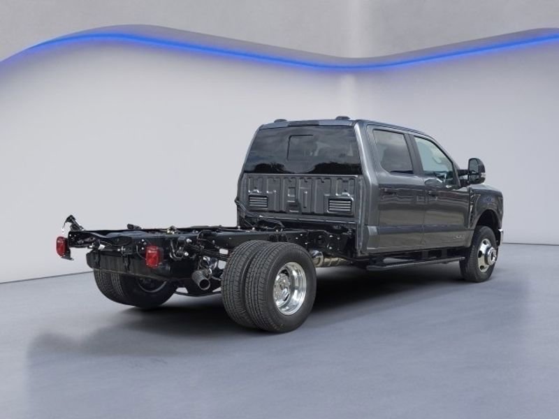 New 2025 Ford F350 XL w/ XL Chrome Package image 2