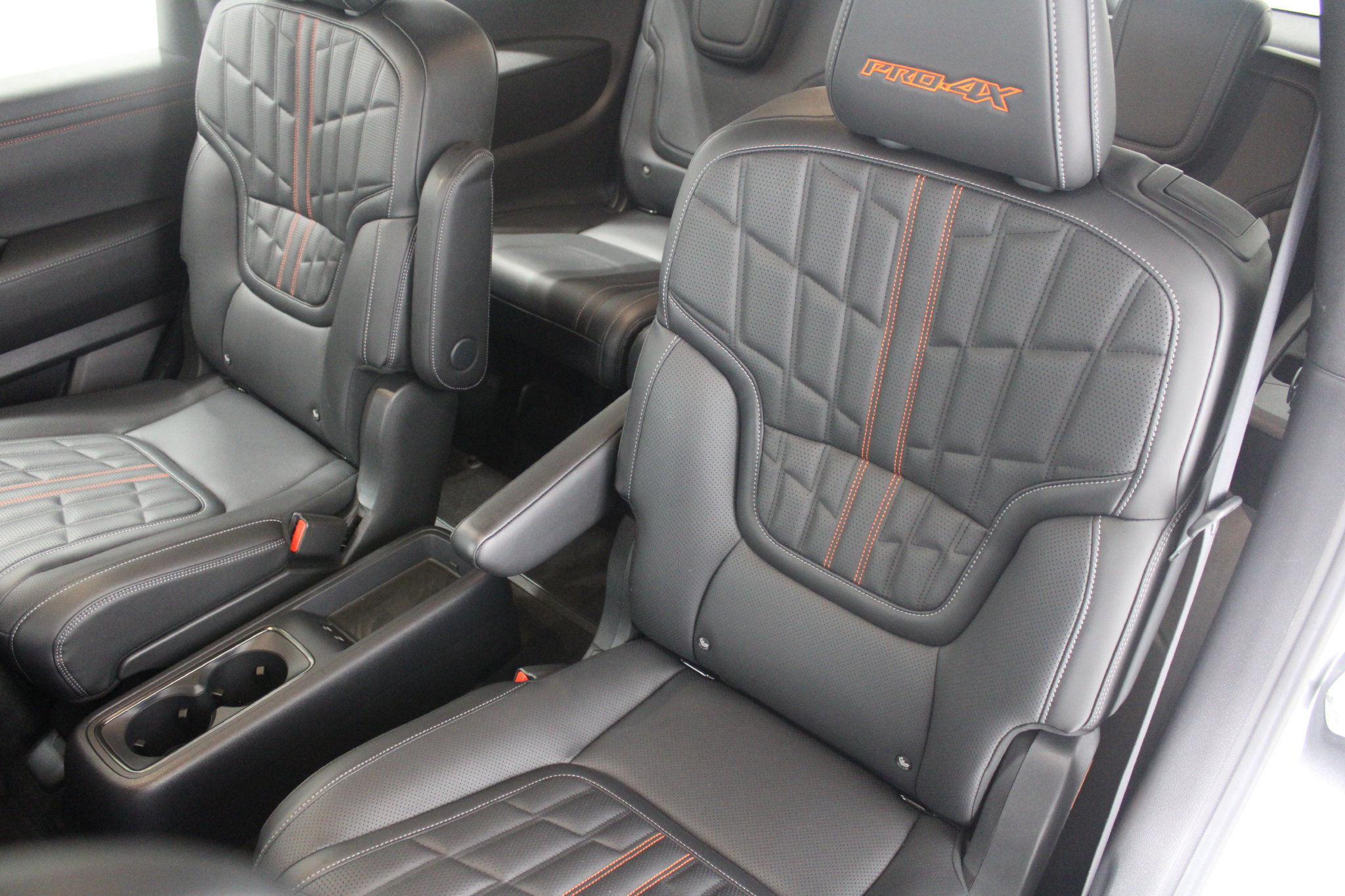 Used 2026 Nissan Armada PRO-4X w/ Captain's Chari Seat Package AWD/4WD image 19