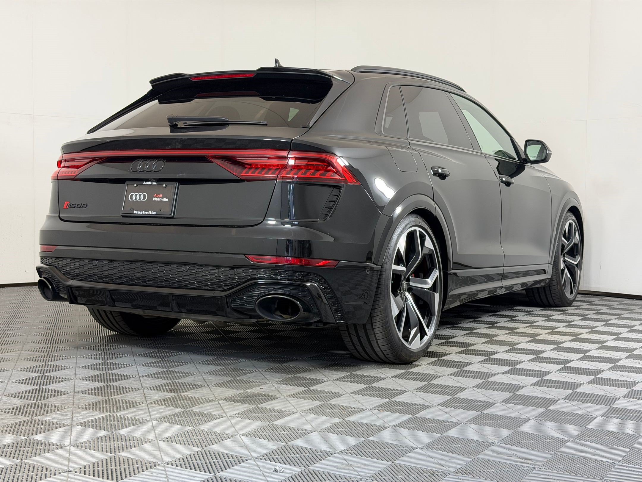 Used 2024 Audi RS Q8 w/ Black Optic Package AWD/4WD image 9