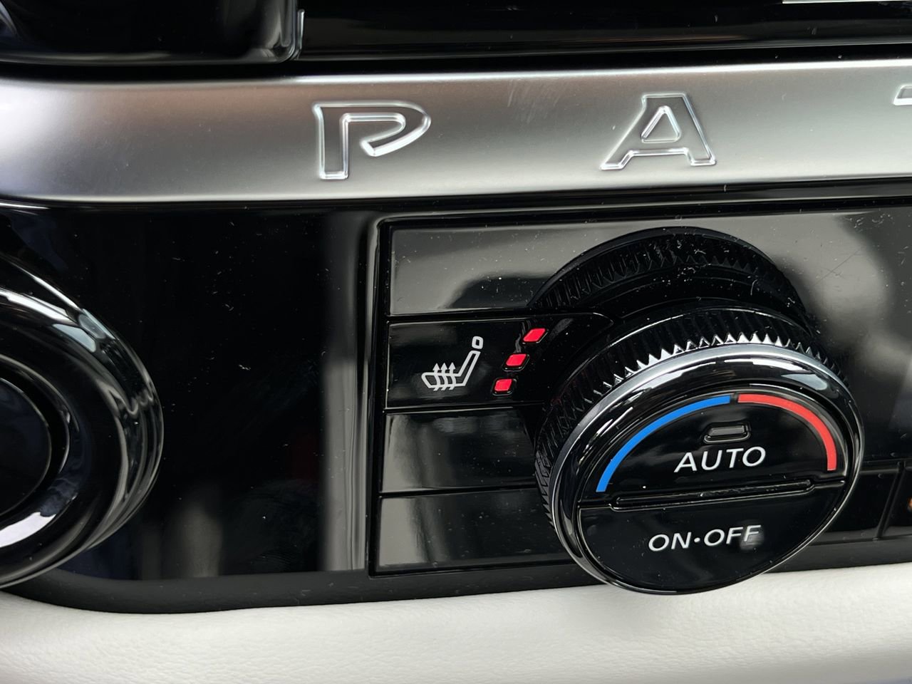 New 2026 Nissan Pathfinder SL AWD/4WD image 12