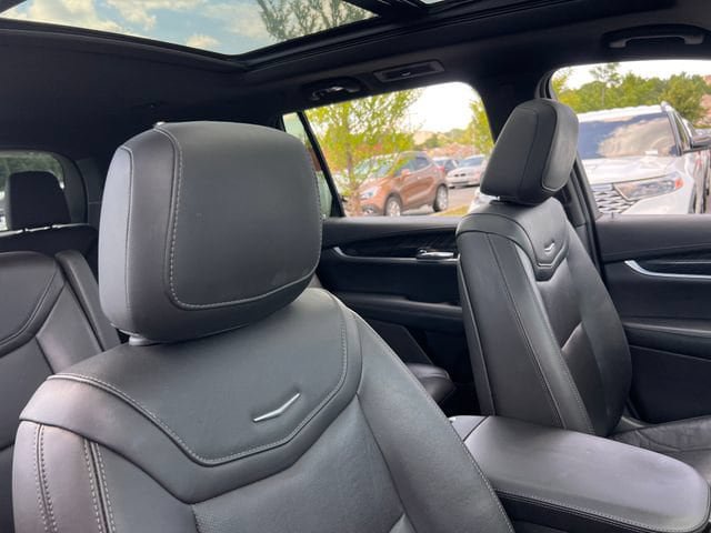 Used 2020 Cadillac XT6 Premium Luxury AWD/4WD image 34