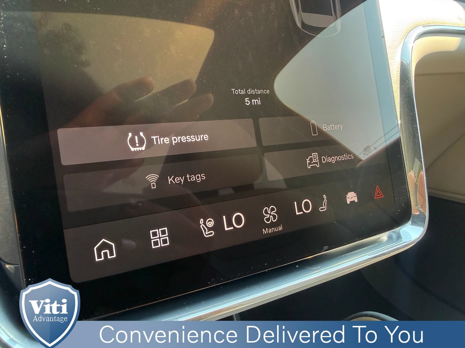 New 2026 Volvo EX90 Plus AWD/4WD image 15