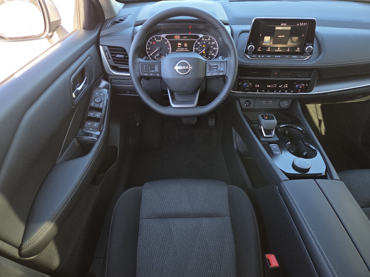 New 2027 Nissan Rogue SV w/ Cold Weather Package AWD/4WD image 5