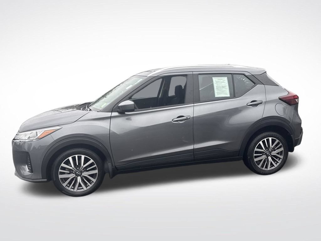 Certified 2023 Nissan Kicks SV FWD image 4
