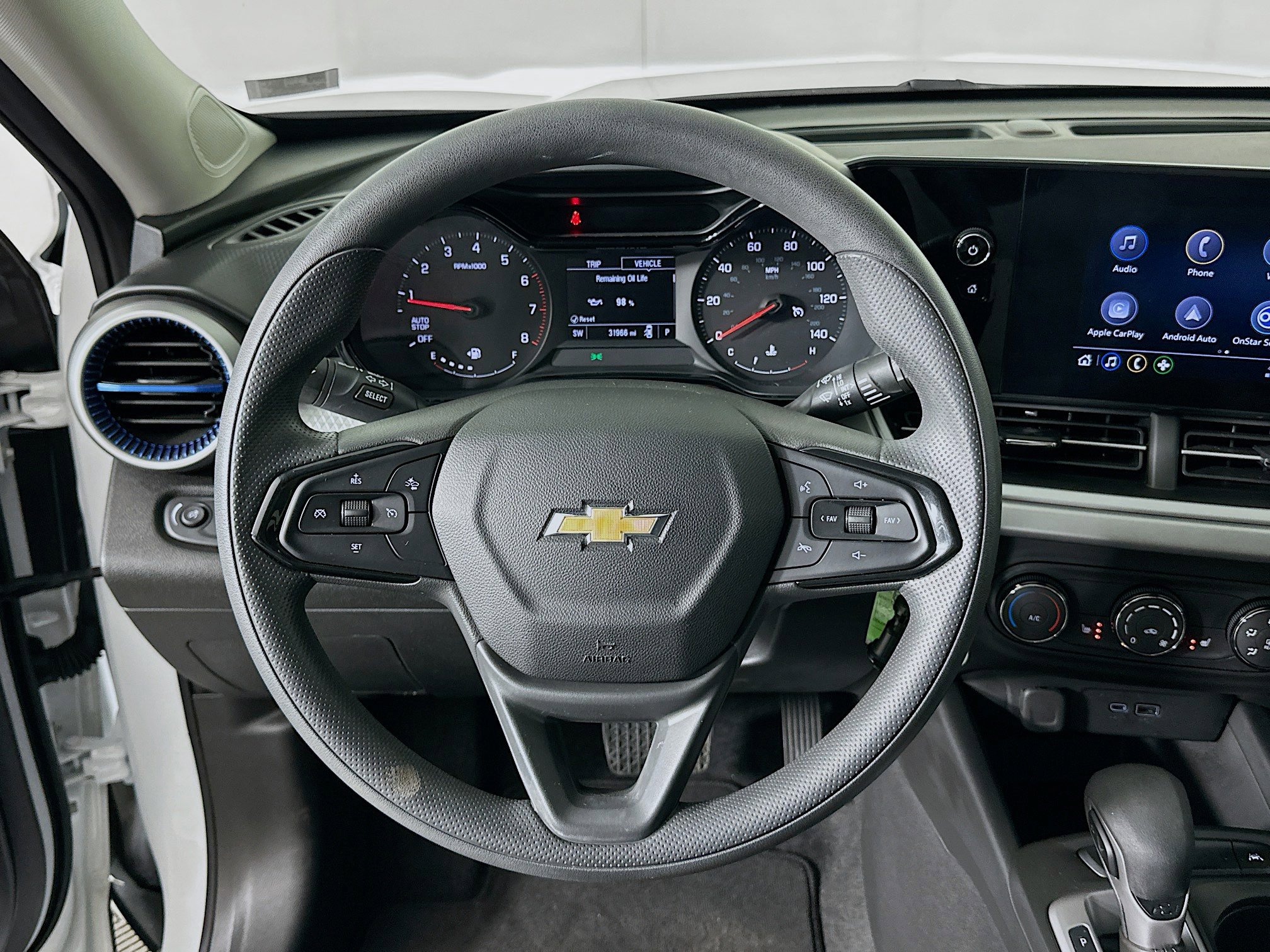 Used 2024 Chevrolet Trax LS w/ LS Convenience Package image 17